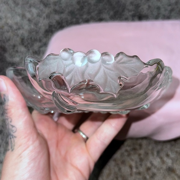 Mikasa “Christmas Bloom” Heart Crystal Dish - Picture 8 of 8